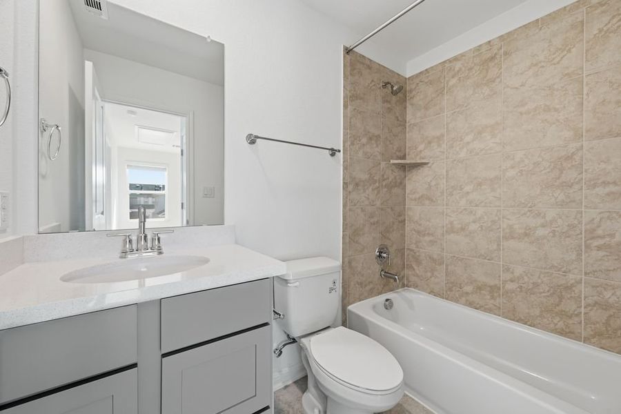 Furnished interior view inside a new home in Emory Crossing 50s, Hutto (Image 8).