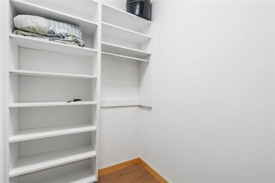 Image 87 of a home in .