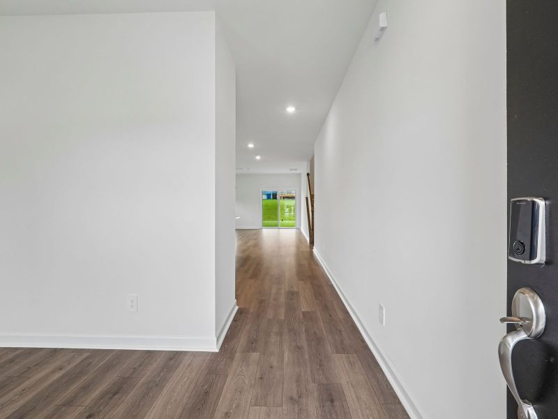 Spacious, unfurnished interior of a new home in Oxford Station, Salisbury (Image 10).