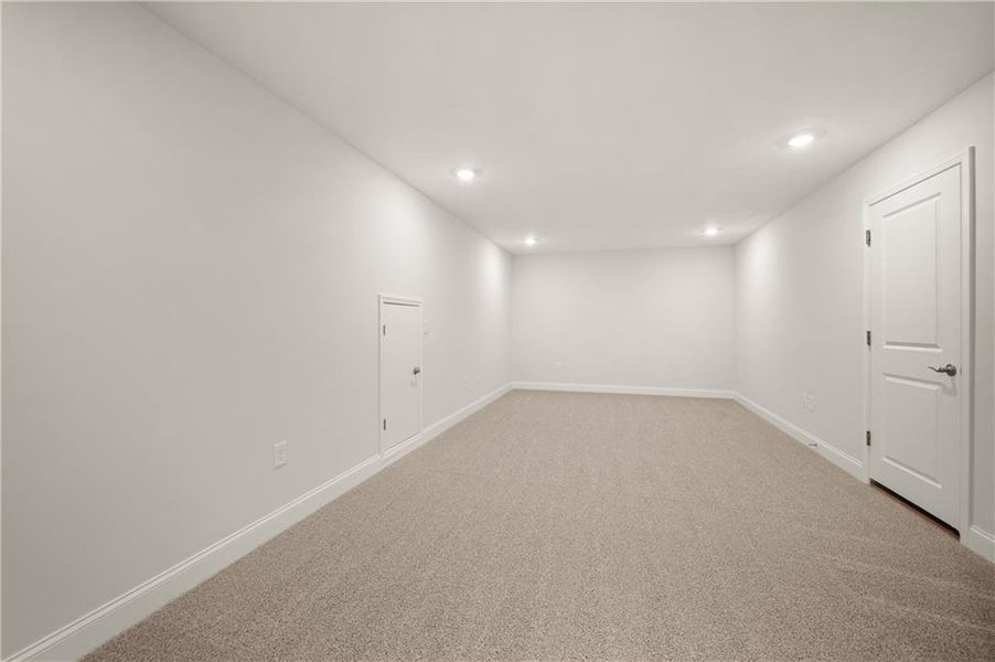 Spacious, unfurnished interior of a new home in , Cartersville (Image 13).