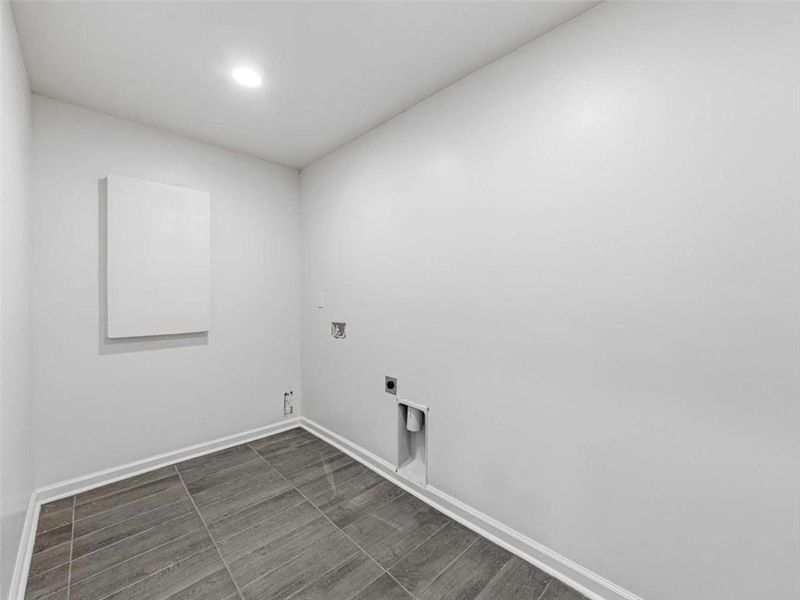 Spacious, unfurnished interior of a new home in , Riverdale (Image 24).