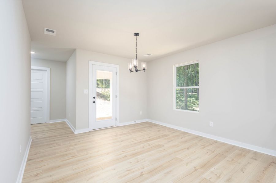 Representative unfurnished interior of a home built from the Singlecherry by Nason Homes in Woodland Farms, Dickson (Image 17).