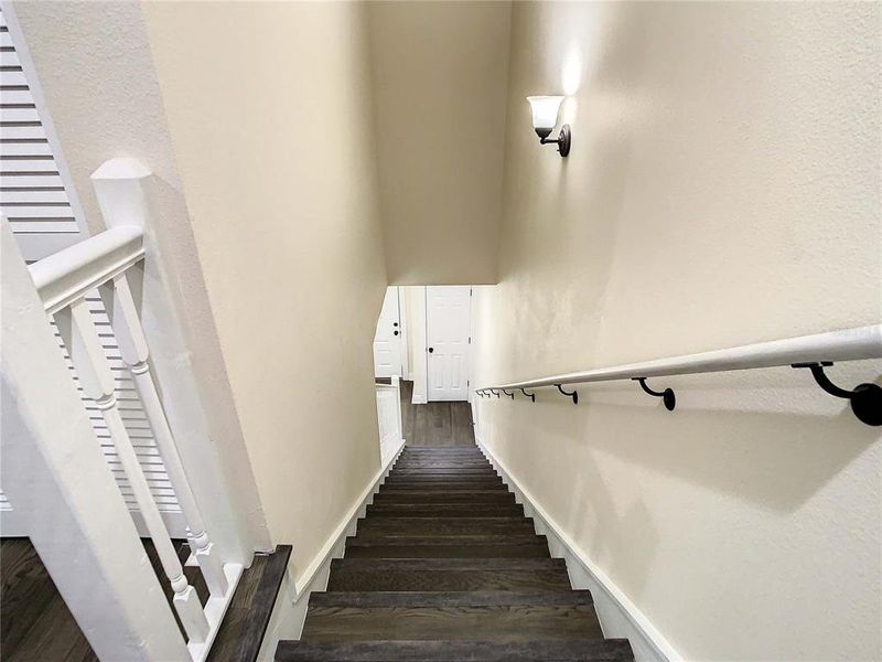 Spacious, unfurnished interior of a new home in , Tampa (Image 39).