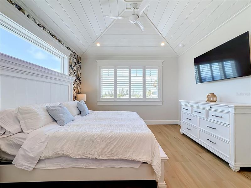 Furnished interior view inside a new home in , Bradenton Beach (Image 7).