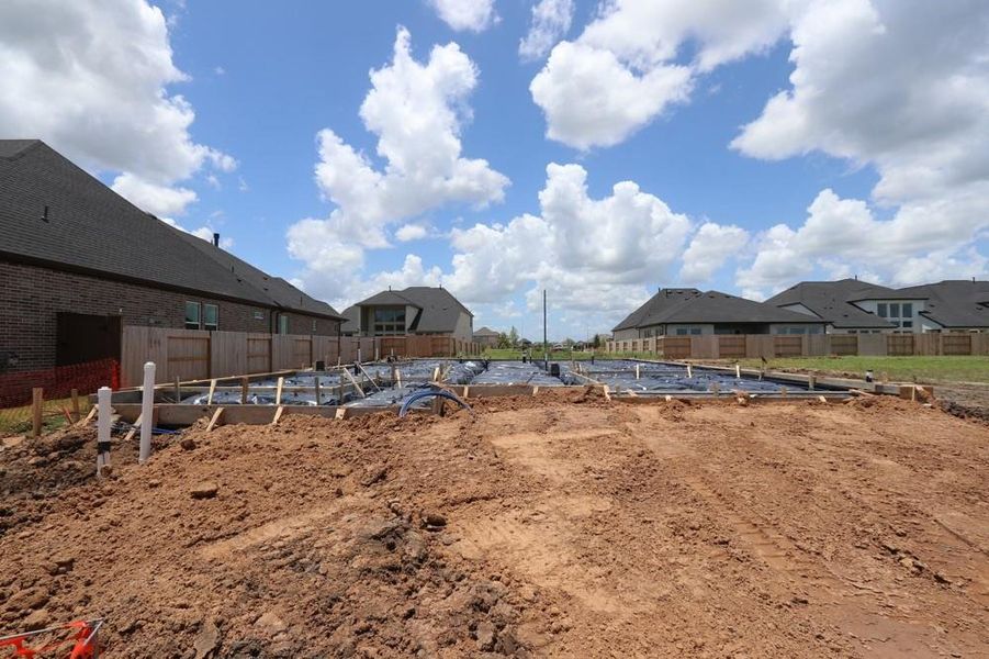 Every foundation at DWH is engineered and it’s inspected three times! We do not do “batch” testing. Rest easy knowing your foundation comes with a 10 year warranty. Every foundation at DWH is engineered and it’s inspected three times! We do not do “batch” testing. Rest easy knowing your foundation comes with a 10 year warranty.