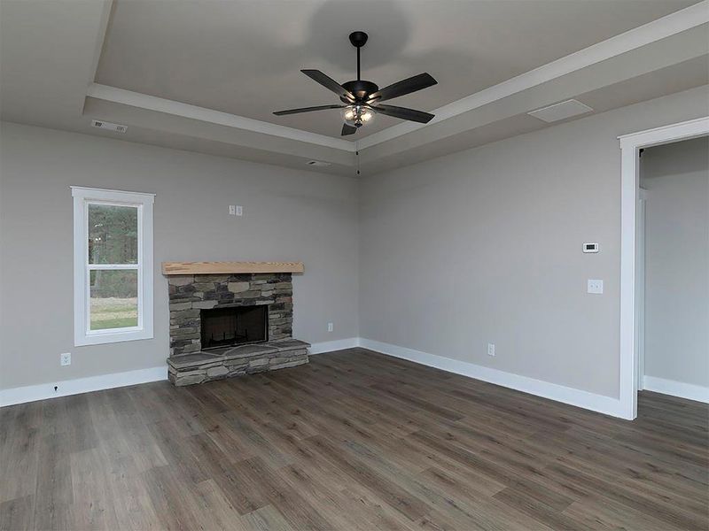 Spacious, unfurnished interior of a new home in , Dallas (Image 14).