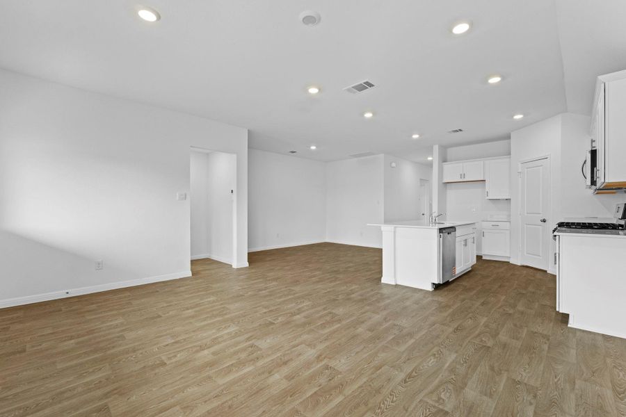 Spacious, unfurnished interior of a new home in Paramount, Kyle (Image 23). Spacious, unfurnished interior of a new home in Paramount, Kyle (Image 23).
