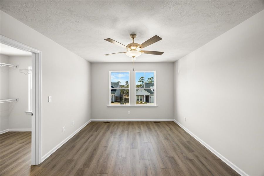 Spacious, unfurnished interior of a new home in Windsor, North Augusta (Image 23).