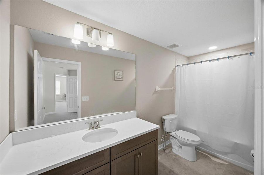 Furnished interior view inside a new home in , Zephyrhills (Image 9).