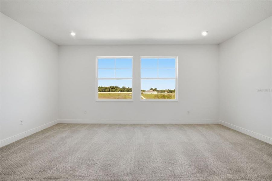 Spacious, unfurnished interior of a new home in Fieldstone, Plant City (Image 74).