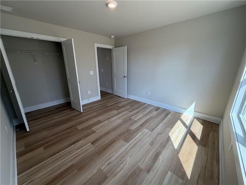 Spacious, unfurnished interior of a new home in , Talking Rock (Image 20).