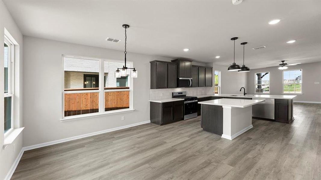 13. 2021 Bayfront - Dining (3) 13. 2021 Bayfront - Dining (3)