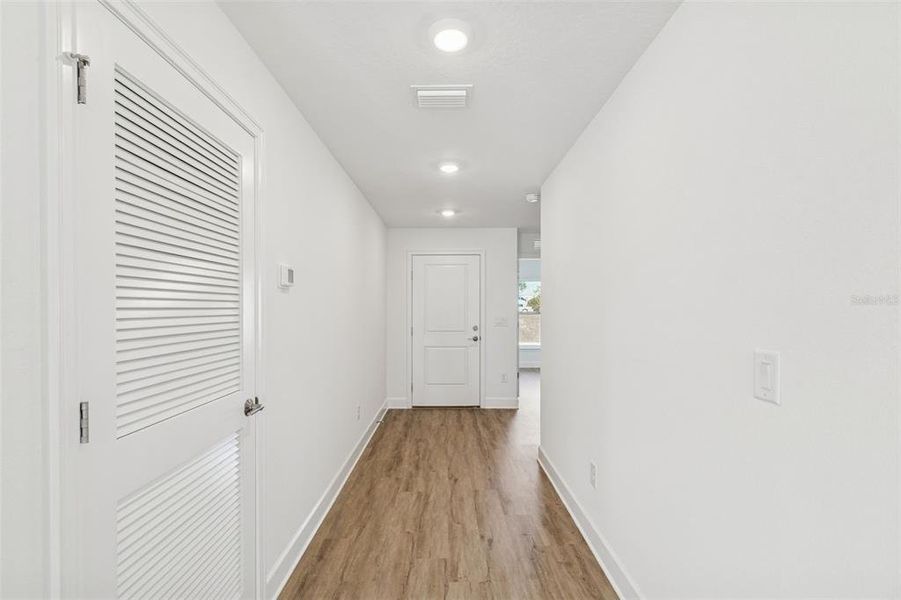 Spacious, unfurnished interior of a new home in , Spring Hill (Image 48).