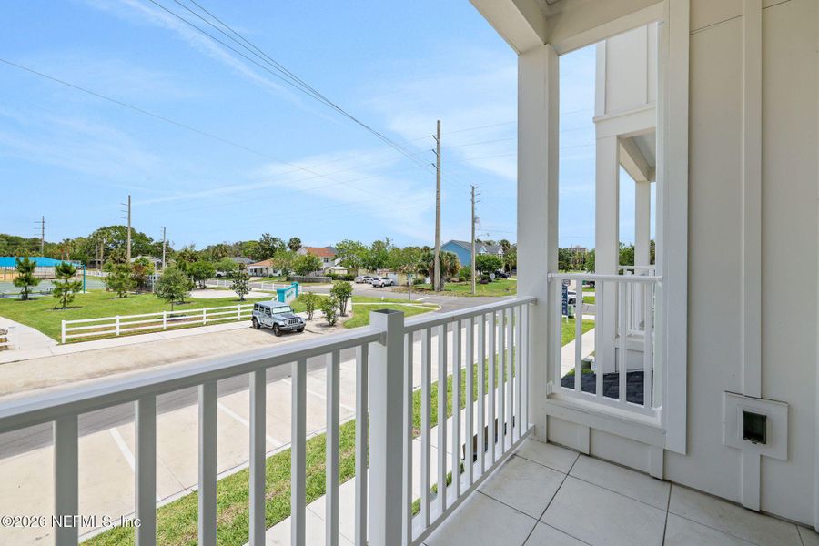 Exterior details and patio area of a home in , Jacksonville Beach (Image 28).