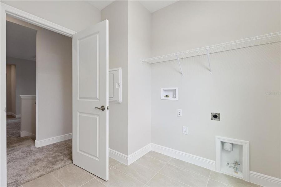 Spacious, unfurnished interior of a new home in Hawkstone, Lithia (Image 27).