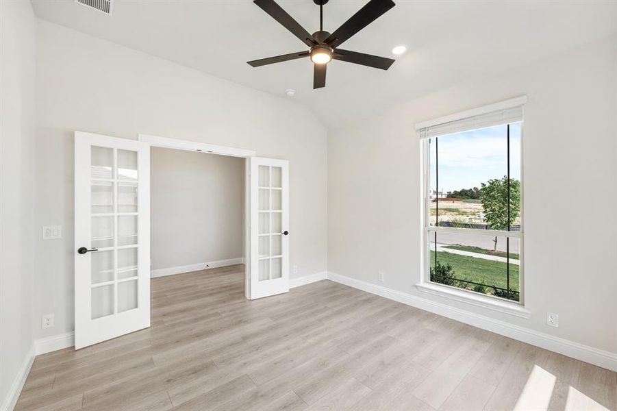 Spacious, unfurnished interior of a new home in Parks of Aledo, Aledo (Image 31). Spacious, unfurnished interior of a new home in Parks of Aledo, Aledo (Image 31).