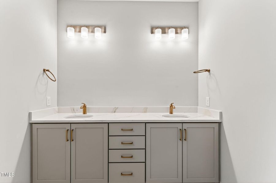 20-web-or-mls-016__DSC1249