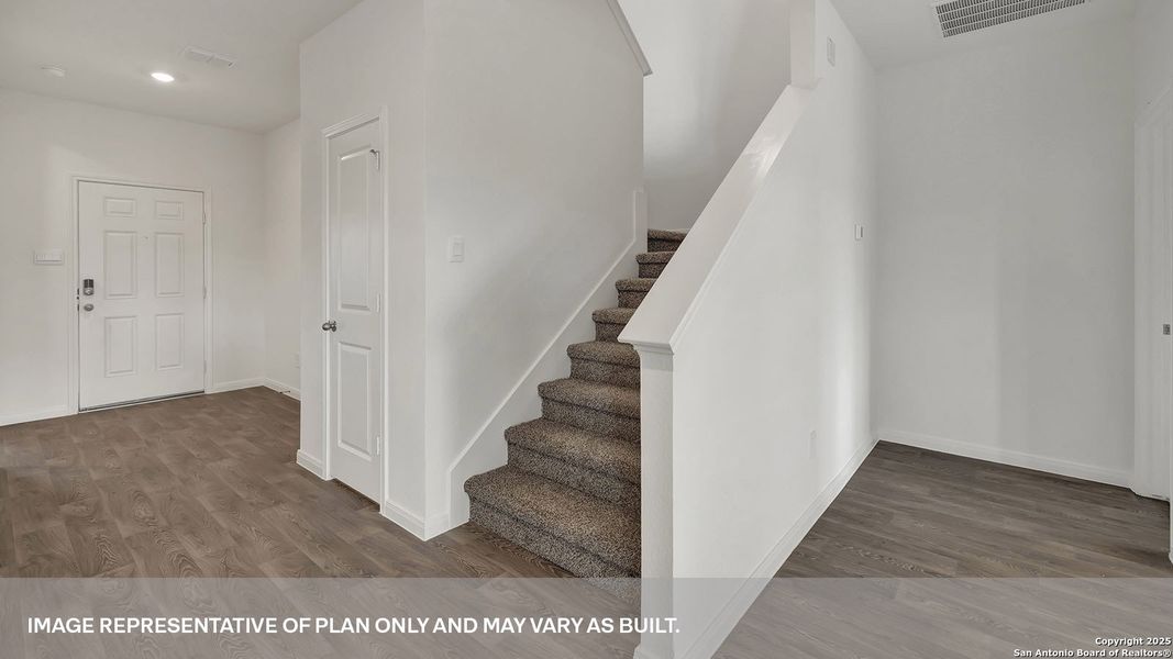 Spacious, unfurnished interior of a new home in Trace, San Marcos (Image 19). Spacious, unfurnished interior of a new home in Trace, San Marcos (Image 19).