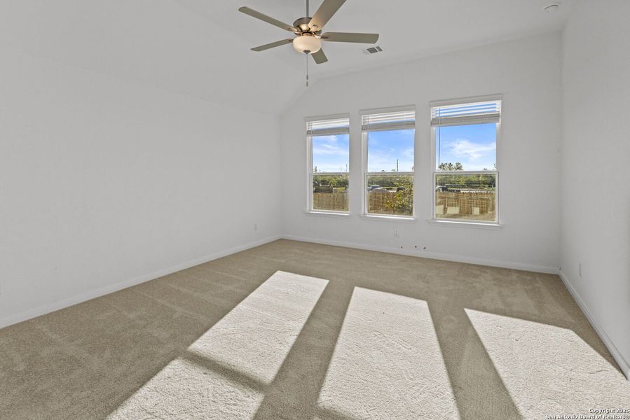 Spacious, unfurnished interior of a new home in Gatehouse: Brookstone II Collection, New Braunfels (Image 16). Spacious, unfurnished interior of a new home in Gatehouse: Brookstone II Collection, New Braunfels (Image 16).