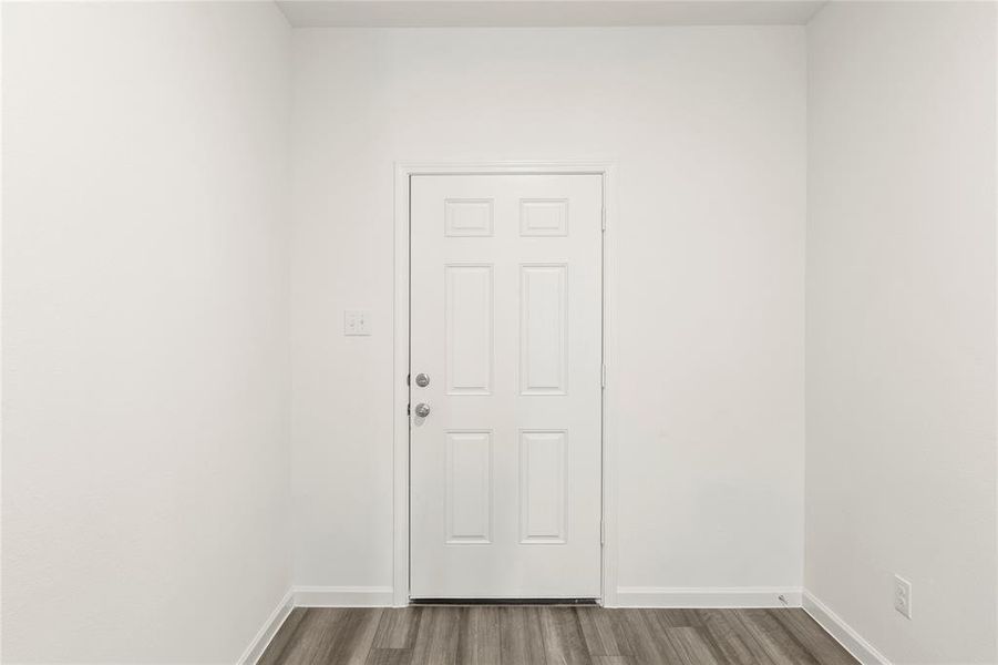 04. 108 Connecticut - Entry 04. 108 Connecticut - Entry