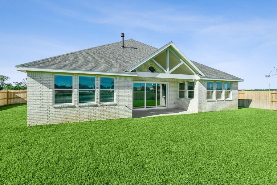 Amazing backyard with covered patio Amazing backyard with covered patio