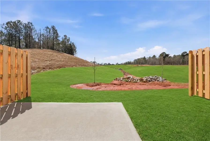 Exterior details and patio area of a home in Moss Creek, Hogansville (Image 4).