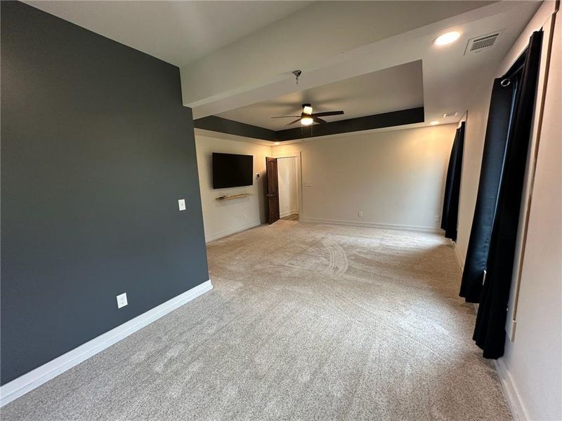 Spacious, unfurnished interior of a new home in , Aragon (Image 22).