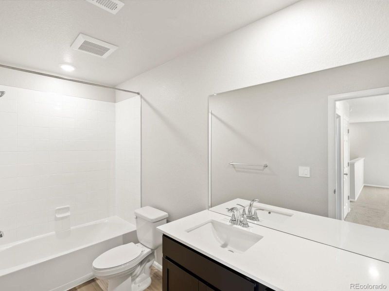 Furnished interior view inside a new home in Lake Bluff, Greeley (Image 6). Furnished interior view inside a new home in Lake Bluff, Greeley (Image 6).