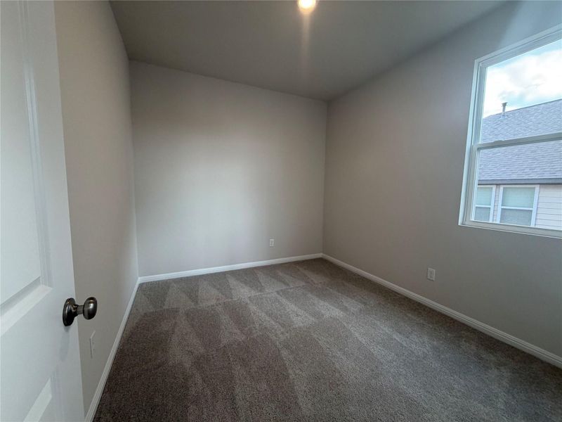 Spacious, unfurnished interior of a new home in Cannon Ranch, Dripping Springs (Image 13).