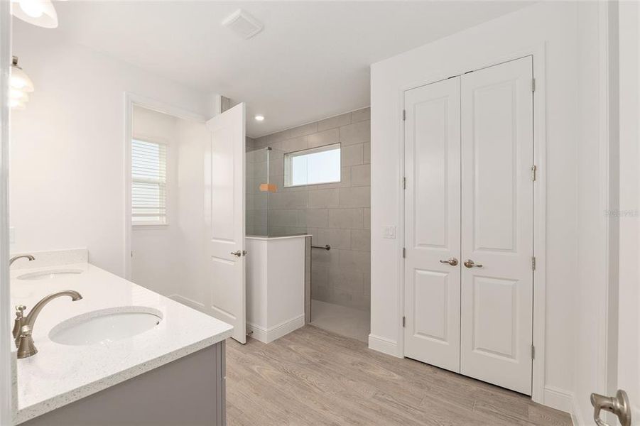 Furnished interior view inside a new home in , Ocala (Image 12).