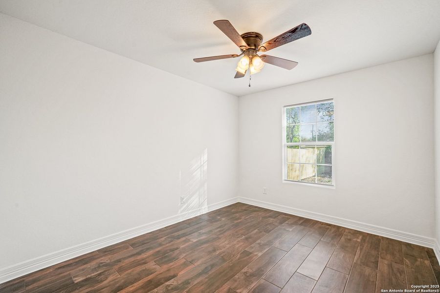 Spacious, unfurnished interior of a new home in , San Antonio (Image 23).