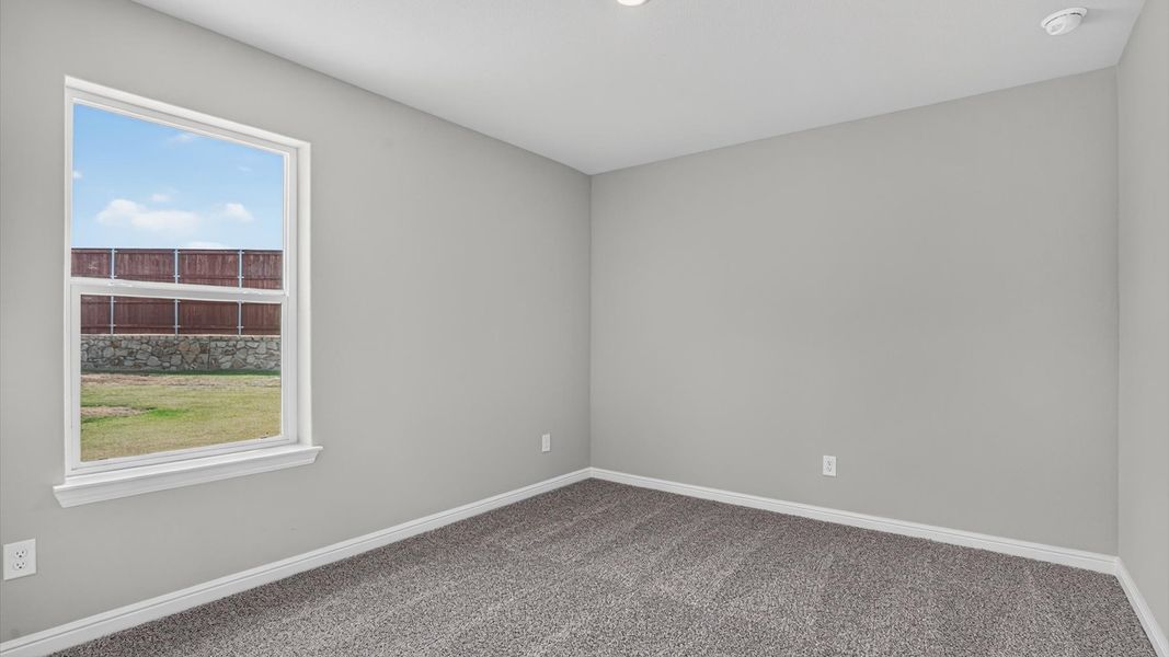 Spacious, unfurnished interior of a new home in Sandstone Estates, Granbury (Image 22).