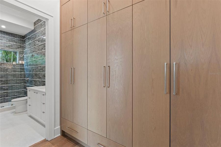 Close-up of interior finishes inside a home in , Tampa (Image 21).