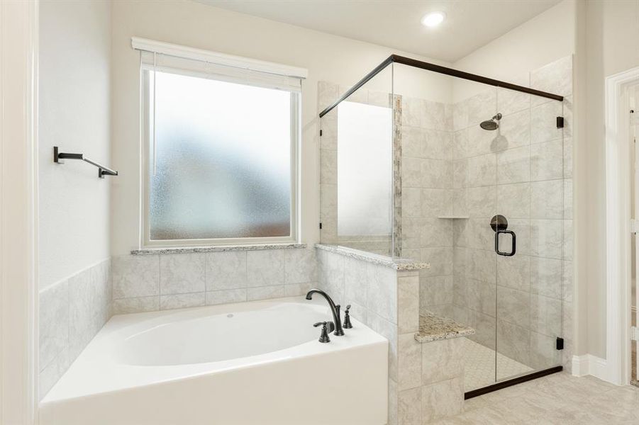 Furnished interior view inside a new home in Hulen Trails Classic 50, Fort Worth (Image 10). Furnished interior view inside a new home in Hulen Trails Classic 50, Fort Worth (Image 10).