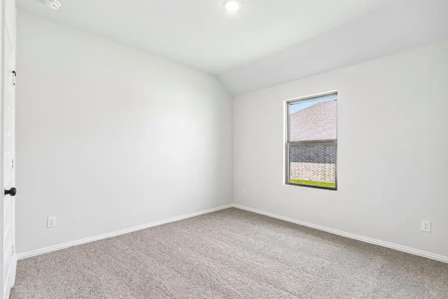 Spacious, unfurnished interior of a new home in Rolling Ridge, Van Alstyne (Image 11). Spacious, unfurnished interior of a new home in Rolling Ridge, Van Alstyne (Image 11).