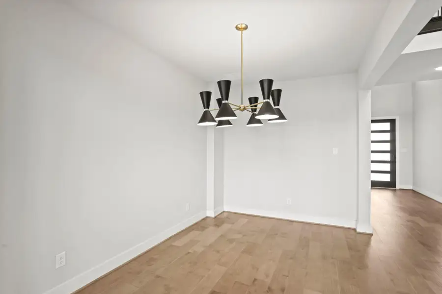 **REPRESENTATION PHOTO OF THE SAME PLAN, FINISHES WILL VARY** **REPRESENTATION PHOTO OF THE SAME PLAN, FINISHES WILL VARY**