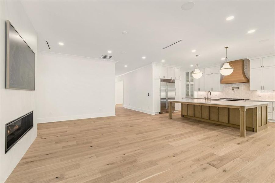 Furnished interior view inside a new home in , Tampa (Image 11).