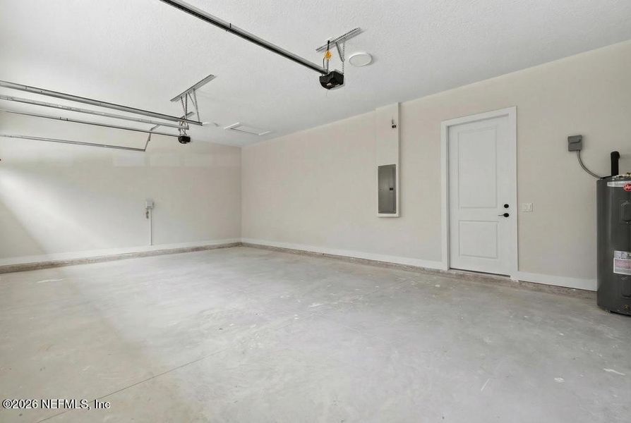 Spacious, unfurnished interior of a new home in , Yulee (Image 107). Spacious, unfurnished interior of a new home in , Yulee (Image 107).
