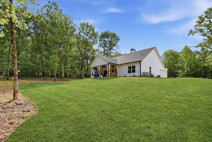 Exterior details and patio area of a home in , Demorest (Image 27).