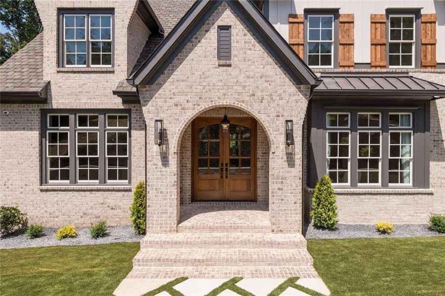 Exterior details and patio area of a home in , Alpharetta (Image 4). Exterior details and patio area of a home in , Alpharetta (Image 4).