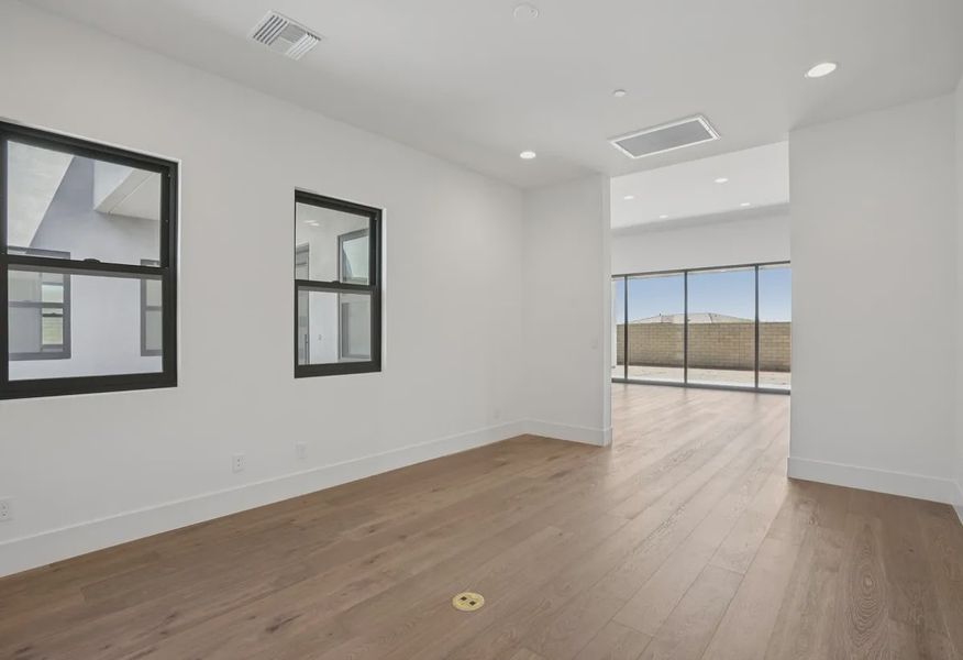 Dining - 5 of 15 Dining - 5 of 15