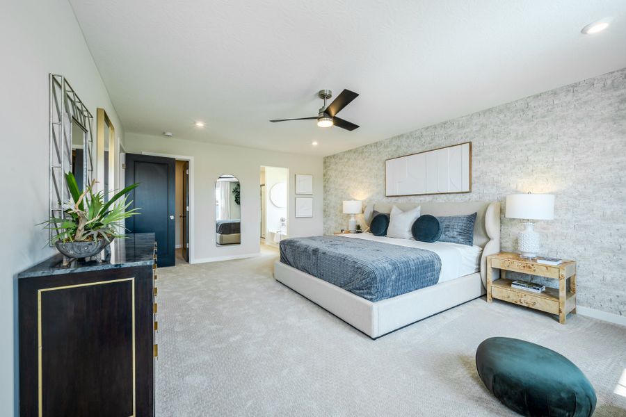 Representative furnished interior of a home built from the Yosemite by Fischer Homes in Twin Lakes, Hoschton (Image 32).