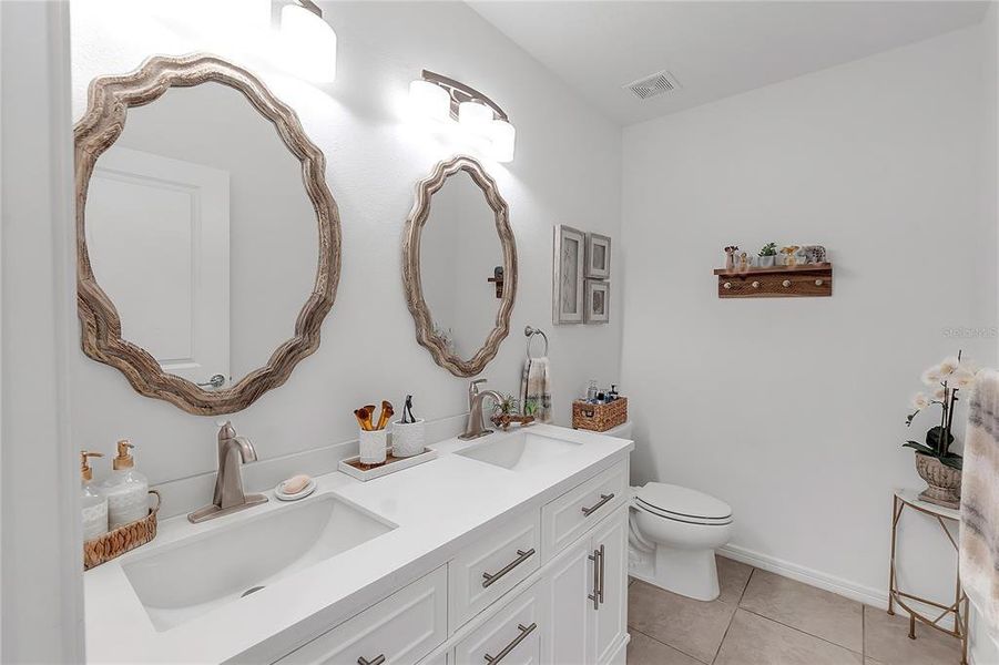 Furnished interior view inside a new home in , Parrish (Image 31).