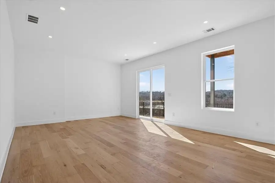 Spacious, unfurnished interior of a new home in , Canton (Image 23).