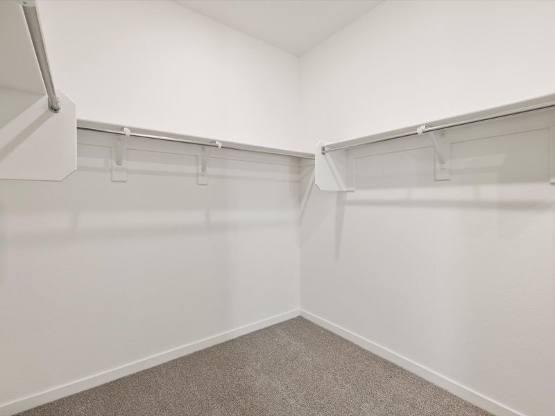 Spacious, unfurnished interior of a new home in San Tan Groves - Classic Series, San Tan Valley (Image 12).