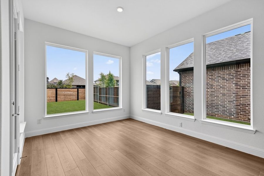 Spacious, unfurnished interior of a new home in The Ridge at Northlake, Northlake (Image 16).