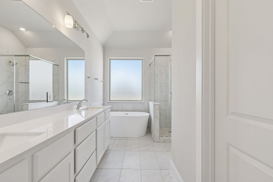 Representative furnished interior of a home built from the Halsted by Centre Living Homes in Ellis Ranch Estates, Waxahachie (Image 11).