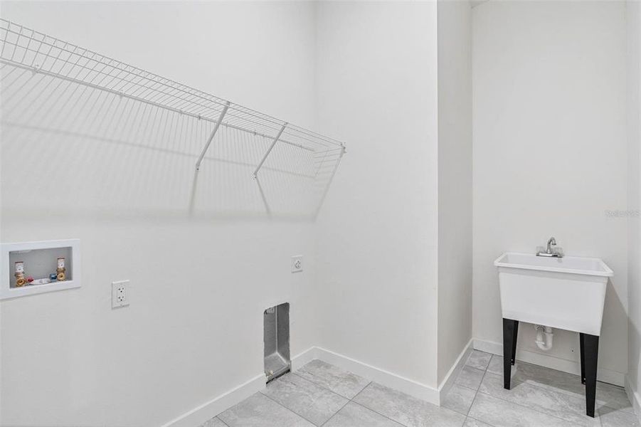 Spacious, unfurnished interior of a new home in , Citrus Springs (Image 27). Spacious, unfurnished interior of a new home in , Citrus Springs (Image 27).