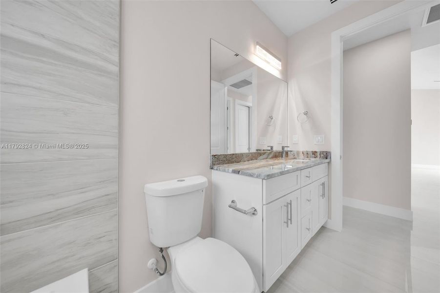 Spacious, unfurnished interior of a new home in , Cape Coral (Image 4). Spacious, unfurnished interior of a new home in , Cape Coral (Image 4).