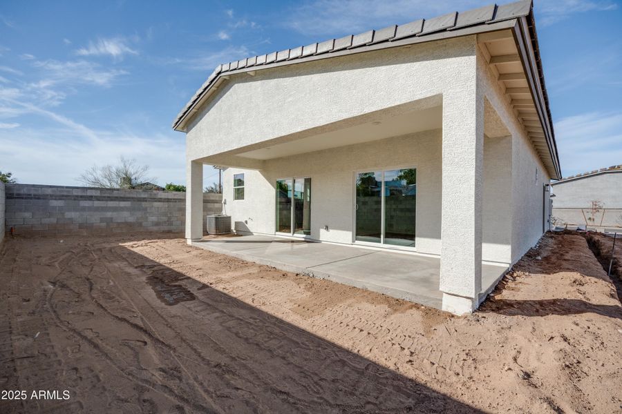 909 E Desert Ln (25 of 47)